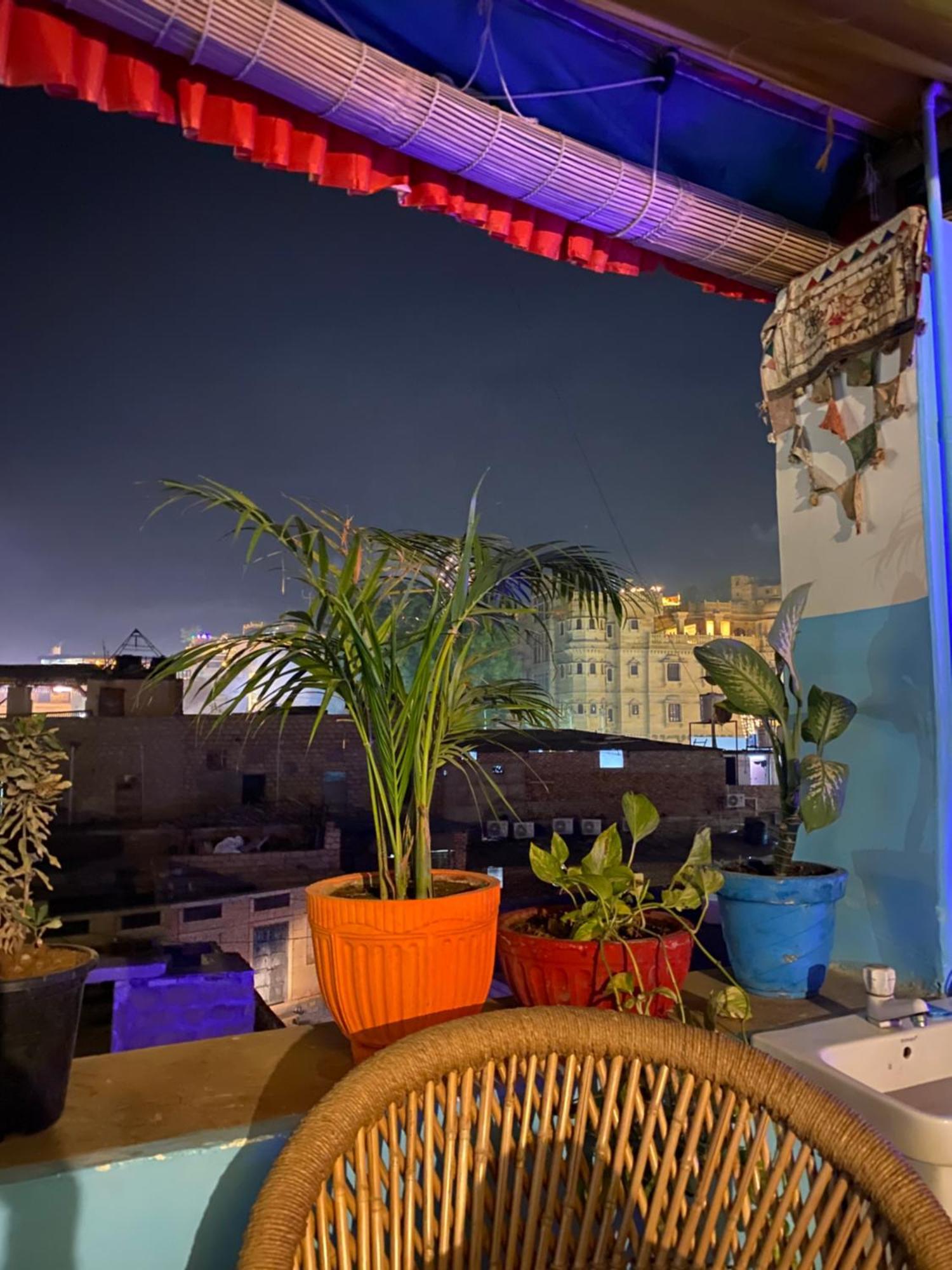 Blue Eye Hostel Dzsaiszalmer Kültér fotó